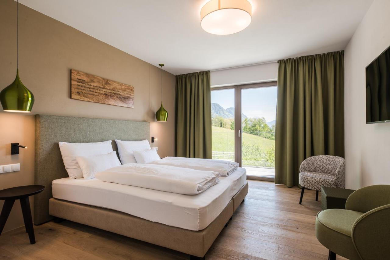 Oliven- & Genusshotel Hirzer Schenna Eksteriør bilde