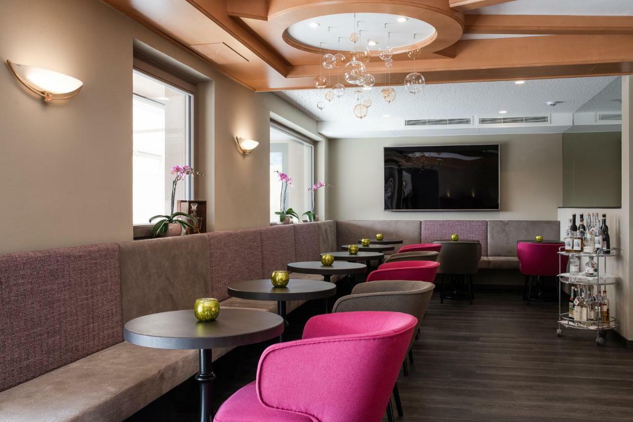 Oliven- & Genusshotel Hirzer Schenna Eksteriør bilde