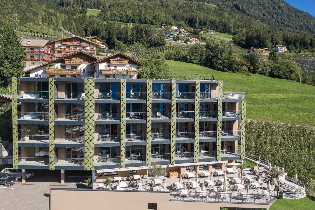 Oliven- & Genusshotel Hirzer Schenna Eksteriør bilde