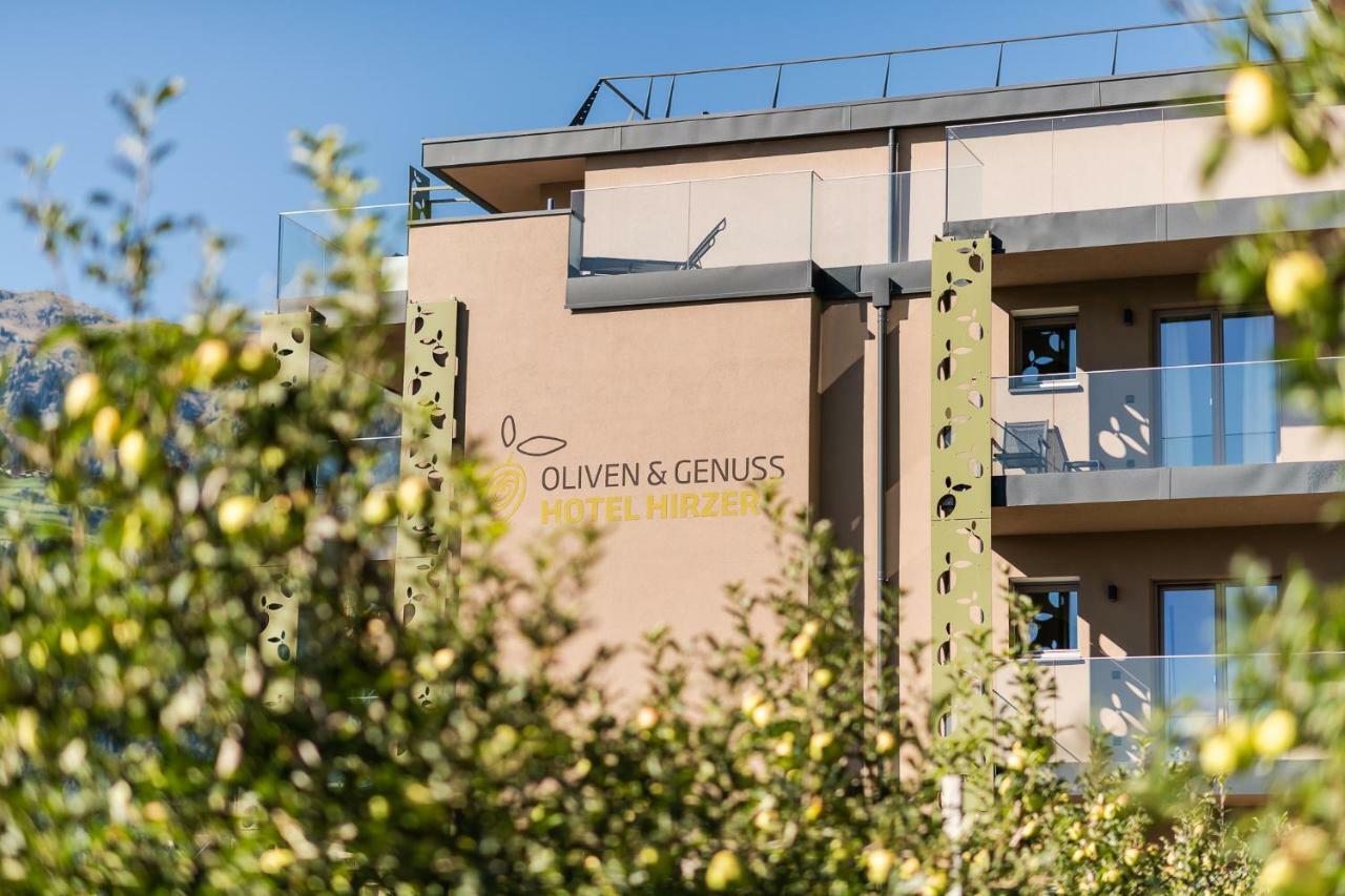 Oliven- & Genusshotel Hirzer Schenna Eksteriør bilde